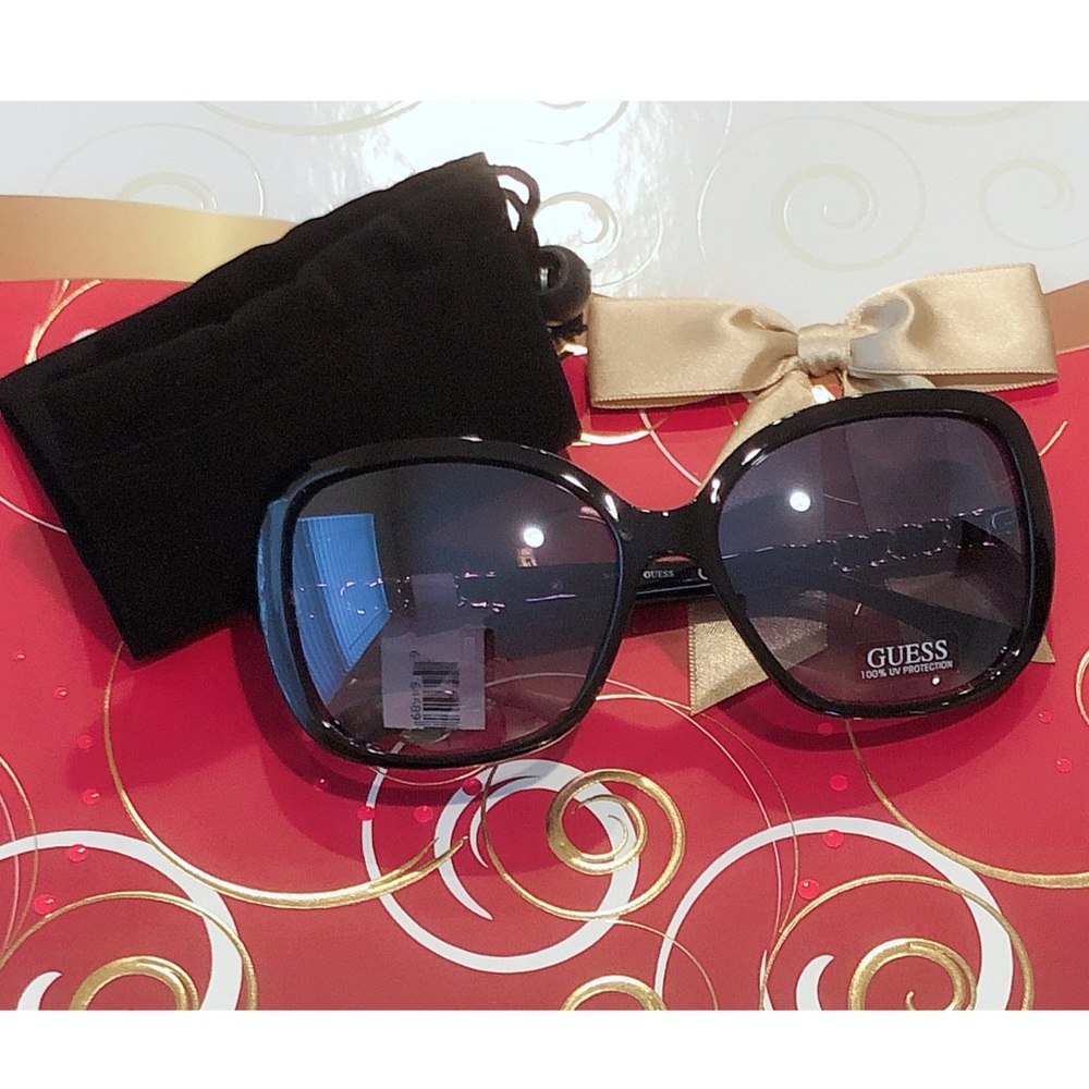 🆕 Guess unisex sunglasses